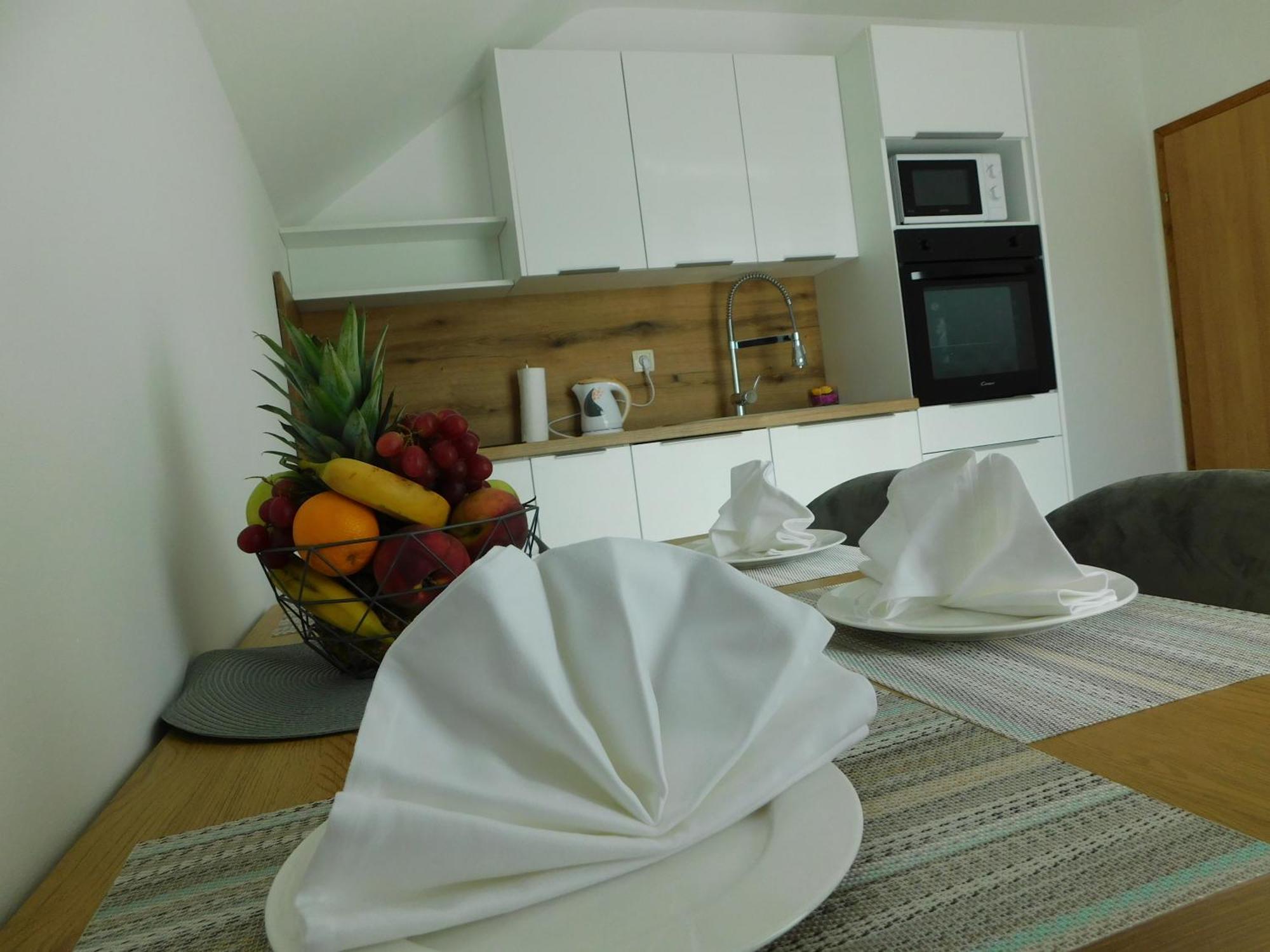 Apartman Nativis Otocac Bagian luar foto