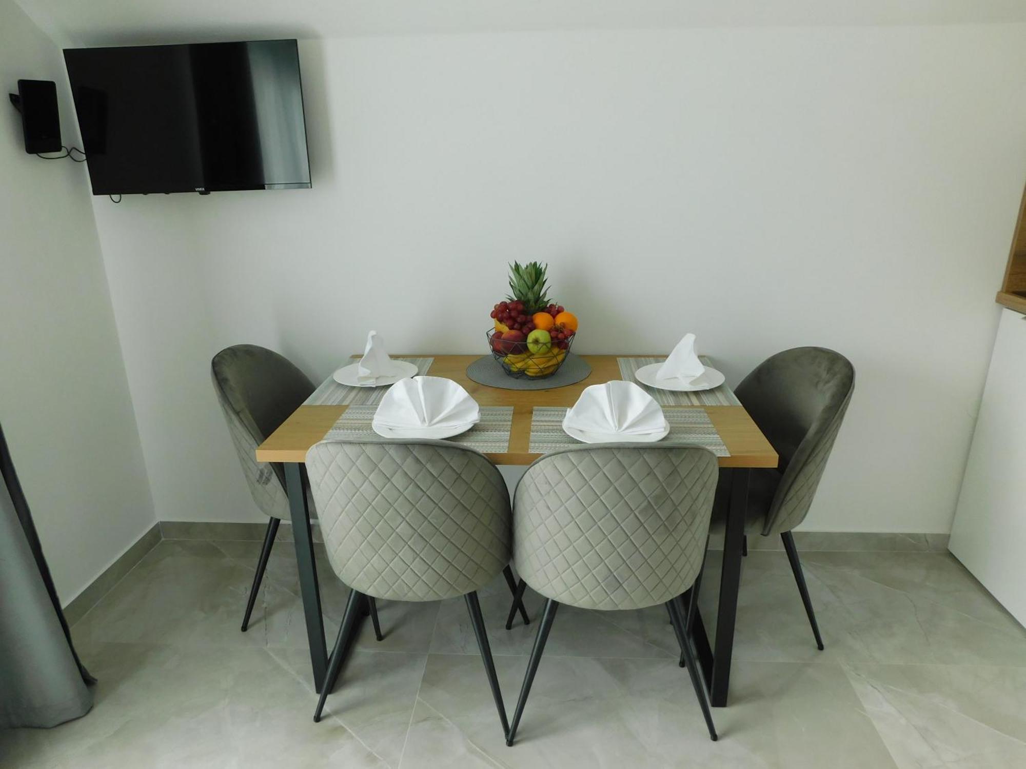 Apartman Nativis Otocac Bagian luar foto