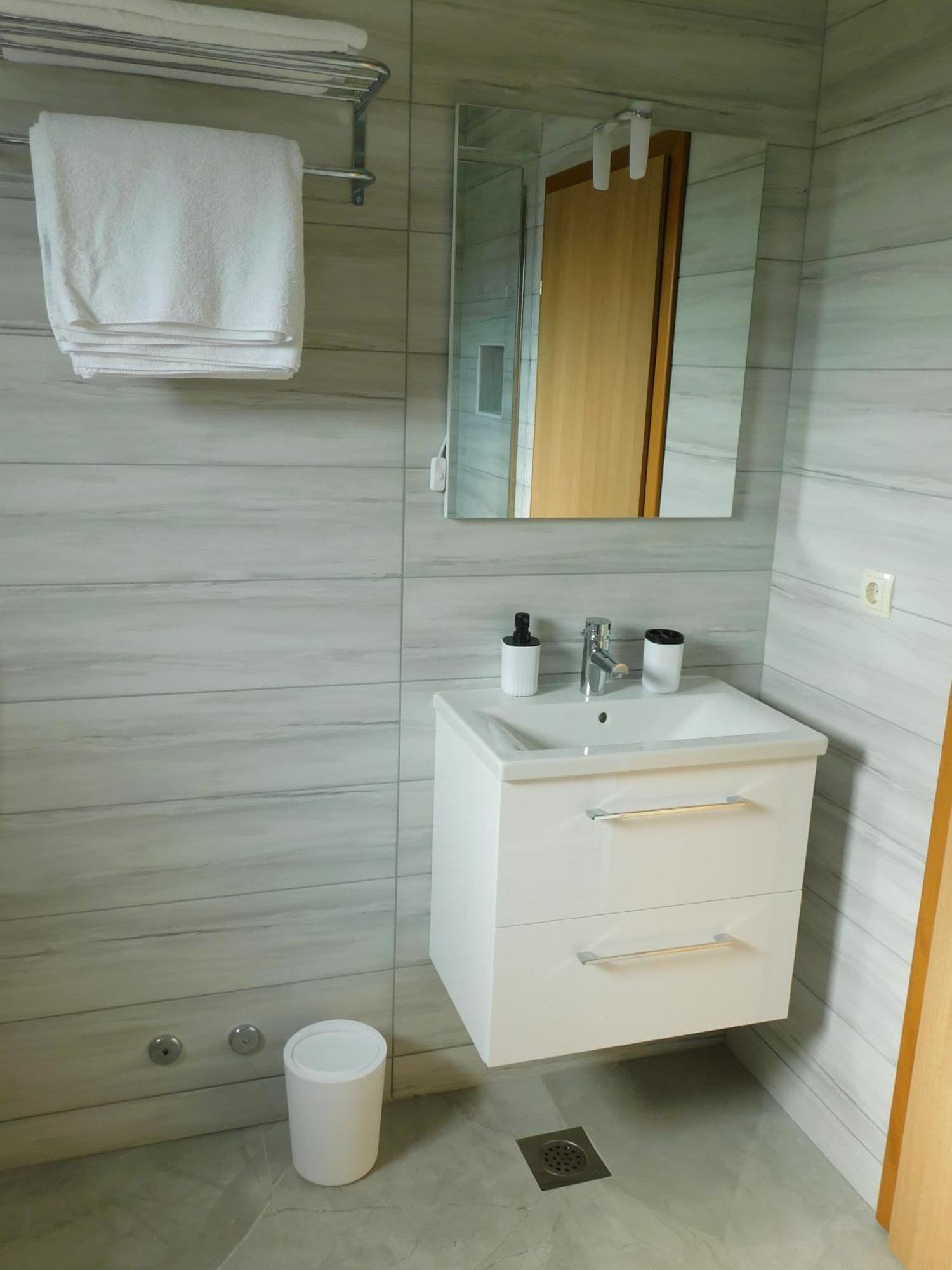 Apartman Nativis Otocac Bagian luar foto