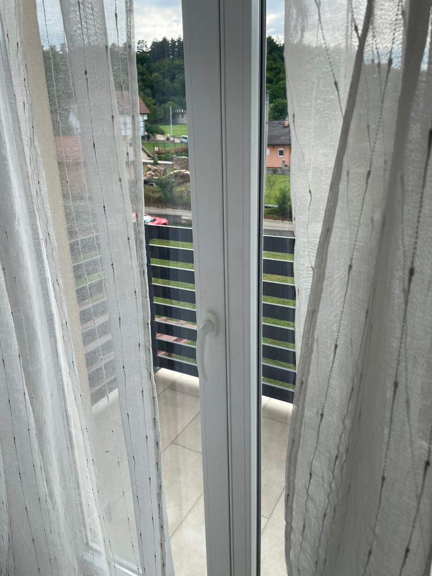 Apartman Nativis Otocac Bagian luar foto